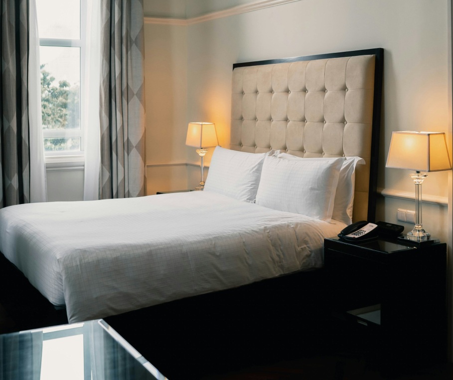 AC homestay with tea, coffee and flat-screen TV